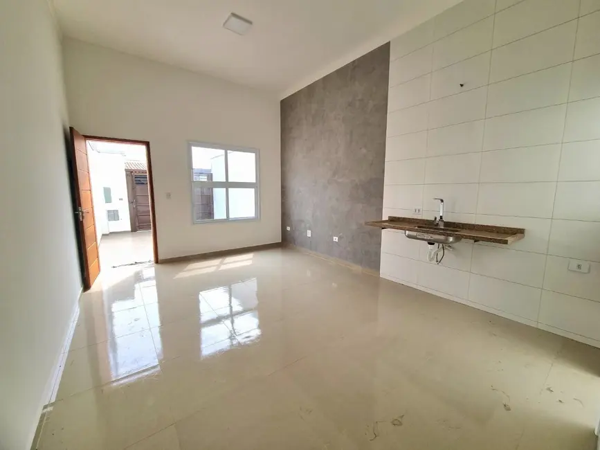Foto 1 de Casa com 2 quartos à venda, 72m2 em Pindamonhangaba - SP
