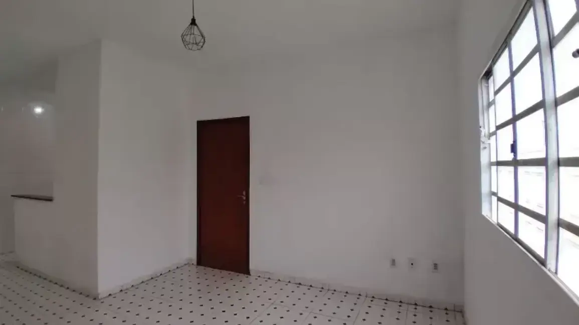 Foto 3 de Casa com 2 quartos à venda, 71m2 em Residencial Parque das Palmeiras, Pindamonhangaba - SP