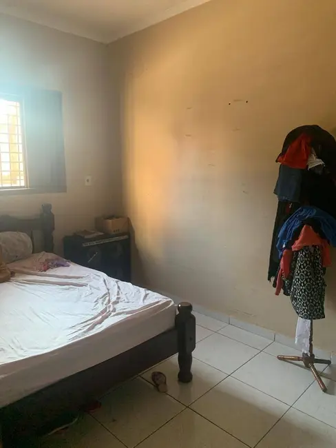 Foto 2 de Casa com 2 quartos à venda, 90m2 em Jardim Eloyna, Pindamonhangaba - SP