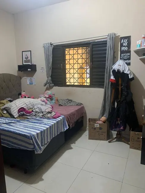 Foto 3 de Casa com 2 quartos à venda, 90m2 em Jardim Eloyna, Pindamonhangaba - SP