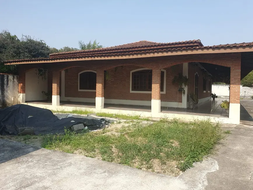 Foto 2 de Casa com 3 quartos à venda, 760m2 em Crispim, Pindamonhangaba - SP