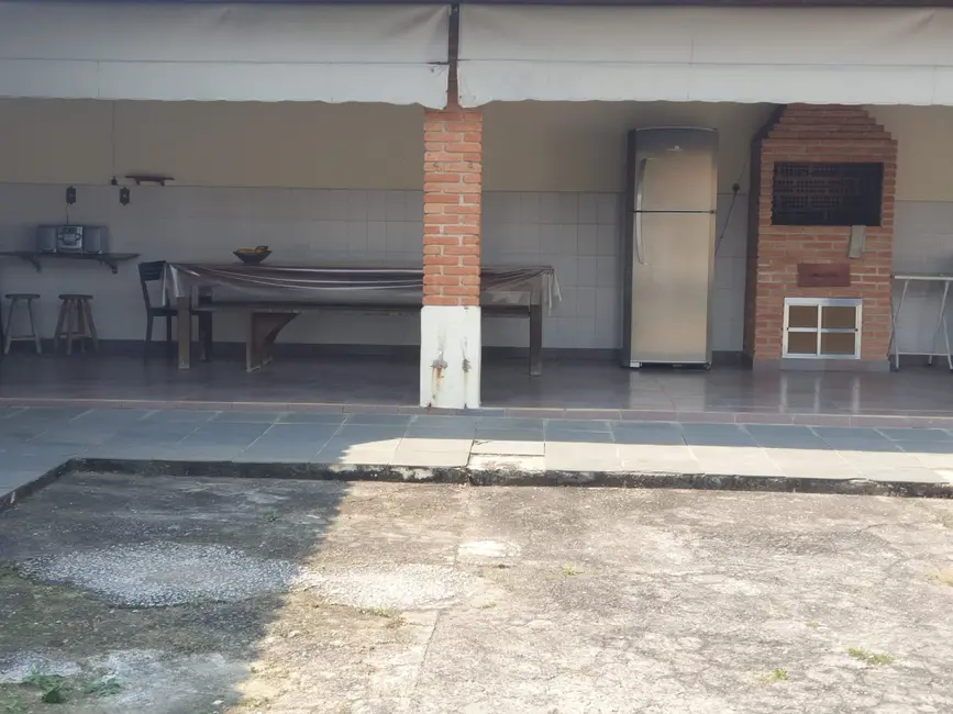 Foto 4 de Casa com 3 quartos à venda, 760m2 em Crispim, Pindamonhangaba - SP