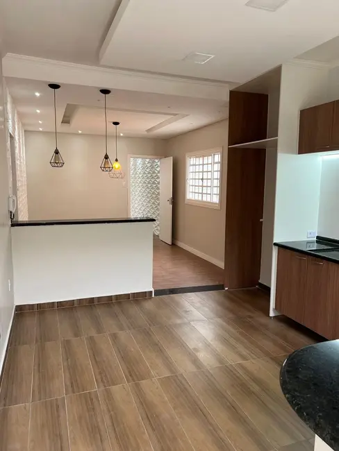 Foto 3 de Casa com 3 quartos à venda, 110m2 em Jardim América, Taubate - SP