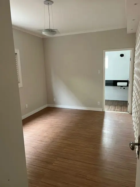 Foto 5 de Casa com 3 quartos à venda, 110m2 em Jardim América, Taubate - SP