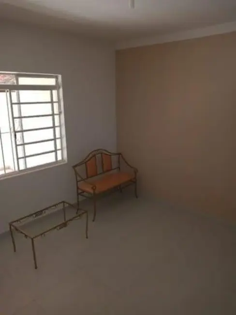 Foto 2 de Casa com 3 quartos à venda, 110m2 em Quiririm, Taubate - SP