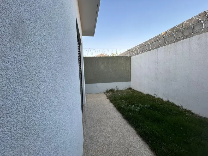 Foto 1 de Casa com 3 quartos à venda, 83m2 em Granja Daniel, Taubate - SP