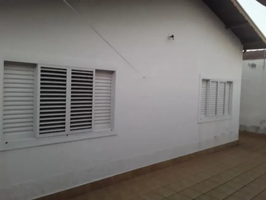 Foto 3 de Casa com 3 quartos à venda, 150m2 em Jardim Independência, Taubate - SP