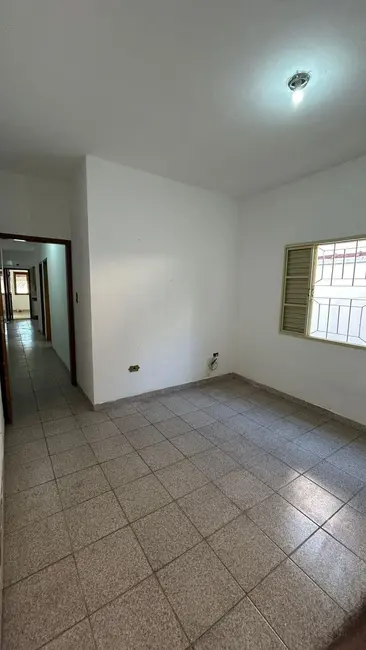 Foto 4 de Casa com 2 quartos à venda, 125m2 em Quiririm, Taubate - SP