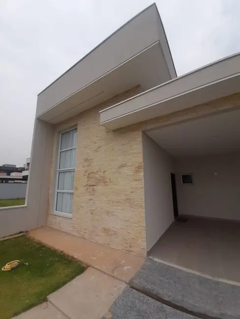Foto 1 de Casa de Condomínio com 3 quartos à venda, 164m2 em Parque São Luís, Taubate - SP