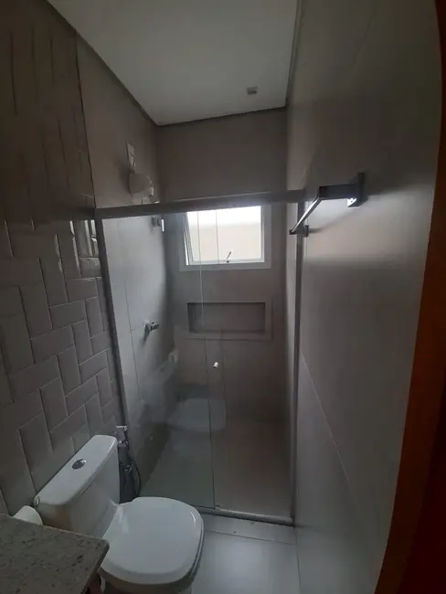 Foto 3 de Casa de Condomínio com 3 quartos à venda, 164m2 em Parque São Luís, Taubate - SP