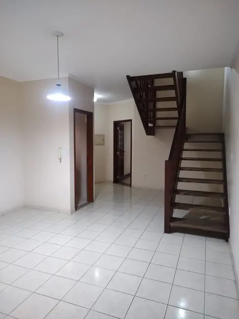 Foto 9 de Sobrado com 4 quartos à venda, 150m2 em Tabaú, Pindamonhangaba - SP