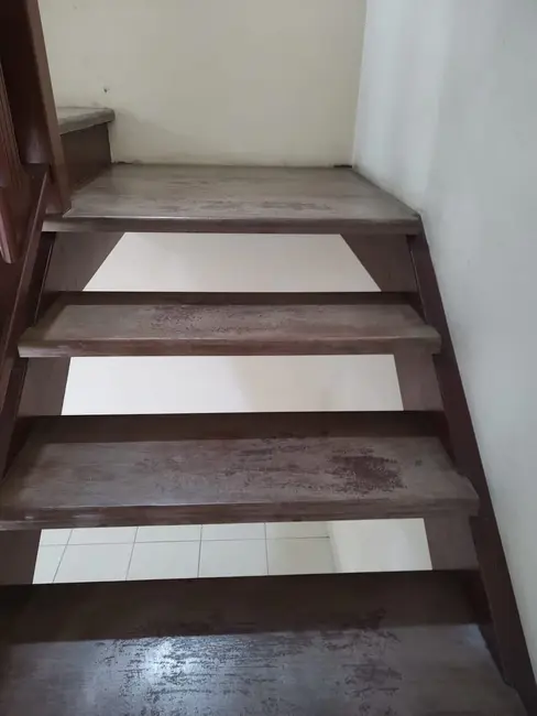 Foto 2 de Sobrado com 4 quartos à venda, 150m2 em Tabaú, Pindamonhangaba - SP