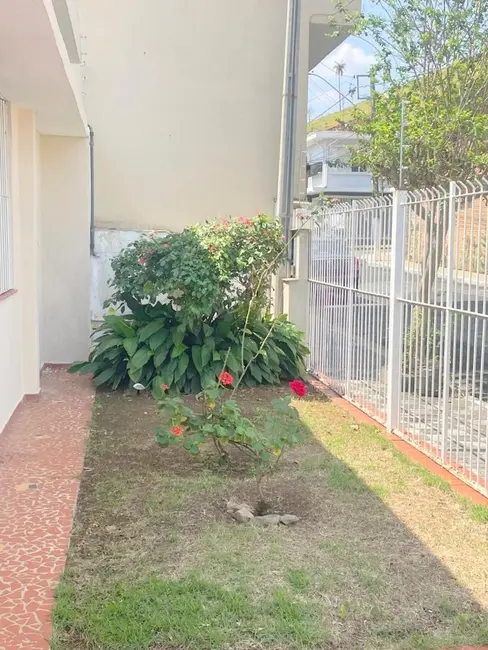 Casa com 3 quartos à venda, 200m2 em Aparecida - SP - imagem 4 Foto 4 de Casa com 3 quartos à venda, 200m2 em Aparecida - SP