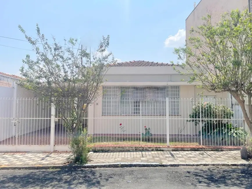 Casa com 3 quartos à venda, 200m2 em Aparecida - SP - imagem 1 Foto 1 de Casa com 3 quartos à venda, 200m2 em Aparecida - SP