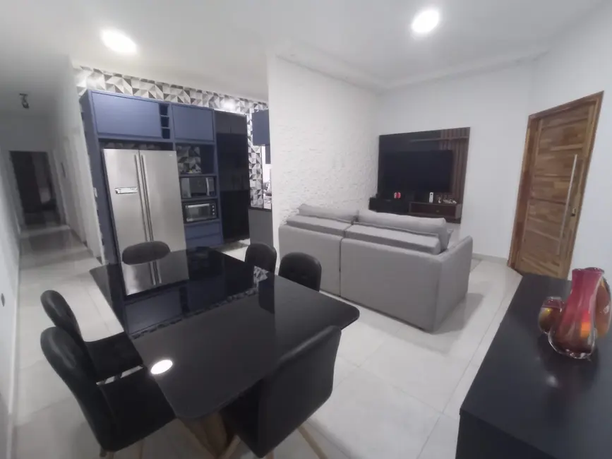Foto 4 de Casa de Condomínio com 3 quartos à venda, 105m2 em Vila dos Comerciários 2, Taubate - SP