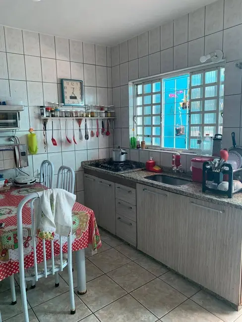 Foto 2 de Casa à venda e para alugar, 142m2 em Residencial Campos Maia, Pindamonhangaba - SP