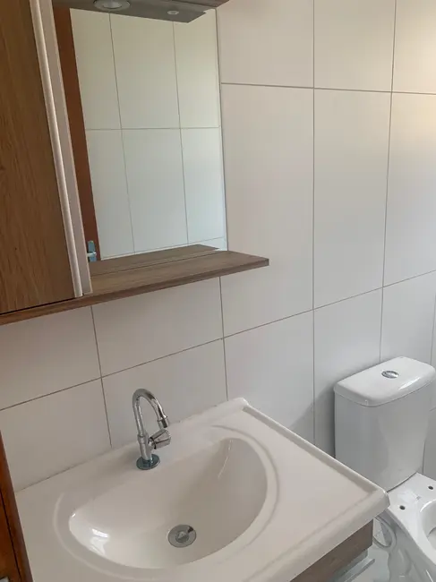 Foto 4 de Casa com 3 quartos para alugar, 94m2 em Pindamonhangaba - SP