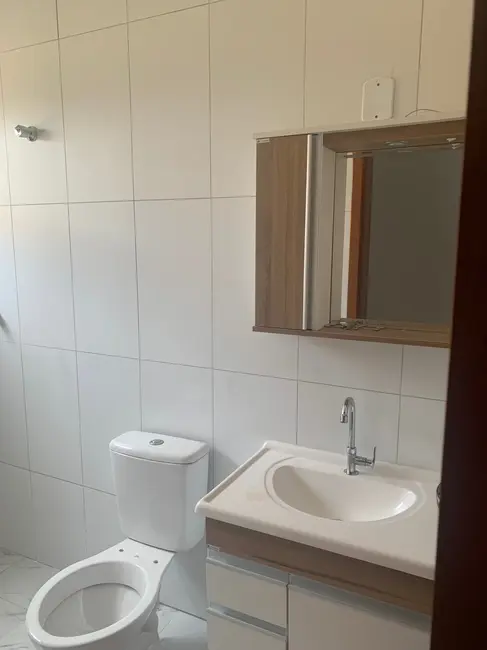 Foto 1 de Casa com 3 quartos para alugar, 94m2 em Pindamonhangaba - SP