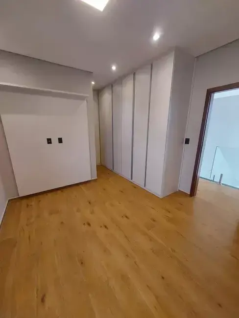 Foto 8 de Casa de Condomínio com 3 quartos à venda, 195m2 em Taubate - SP