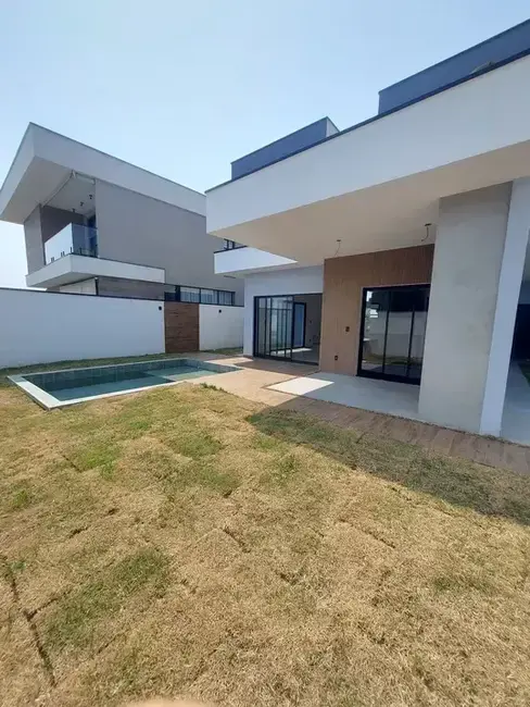 Foto 3 de Casa de Condomínio com 3 quartos à venda, 195m2 em Taubate - SP