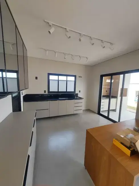 Foto 5 de Casa de Condomínio com 3 quartos à venda, 195m2 em Taubate - SP