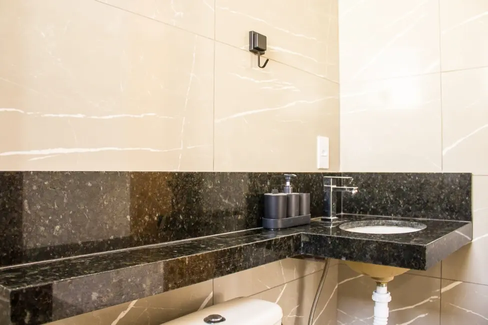 Foto 5 de Casa com 2 quartos à venda, 60m2 em Triângulo, Pindamonhangaba - SP