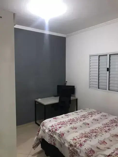 Foto 4 de Casa com 2 quartos à venda, 80m2 em Residencial e Comercial Laerte Asumpção, Pindamonhangaba - SP