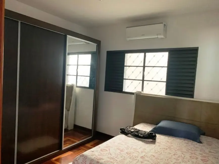Foto 8 de Casa com 3 quartos à venda, 208m2 em Santana, Pindamonhangaba - SP