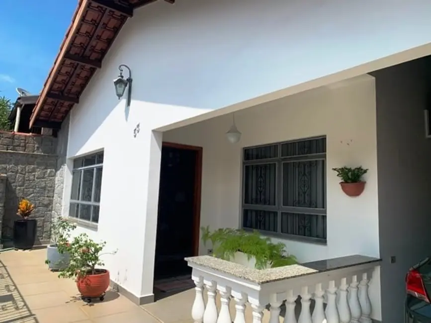 Foto 4 de Casa com 3 quartos à venda, 208m2 em Santana, Pindamonhangaba - SP