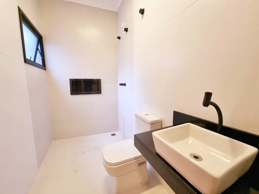 Foto 2 de Casa de Condomínio com 3 quartos à venda, 92m2 em Residencial Vila Romana, Pindamonhangaba - SP
