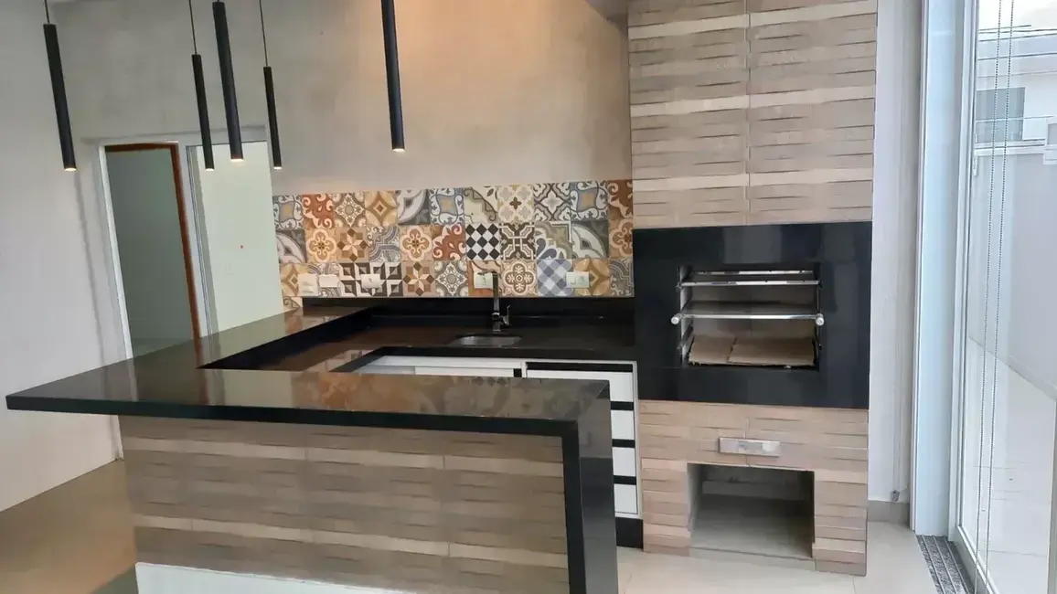 Casa de Condomínio com 3 quartos à venda, 300m2 em Residencial Ouroville, Taubate - SP - imagem 1 Foto 1 de Casa de Condomínio com 3 quartos à venda, 300m2 em Residencial Ouroville, Taubate - SP