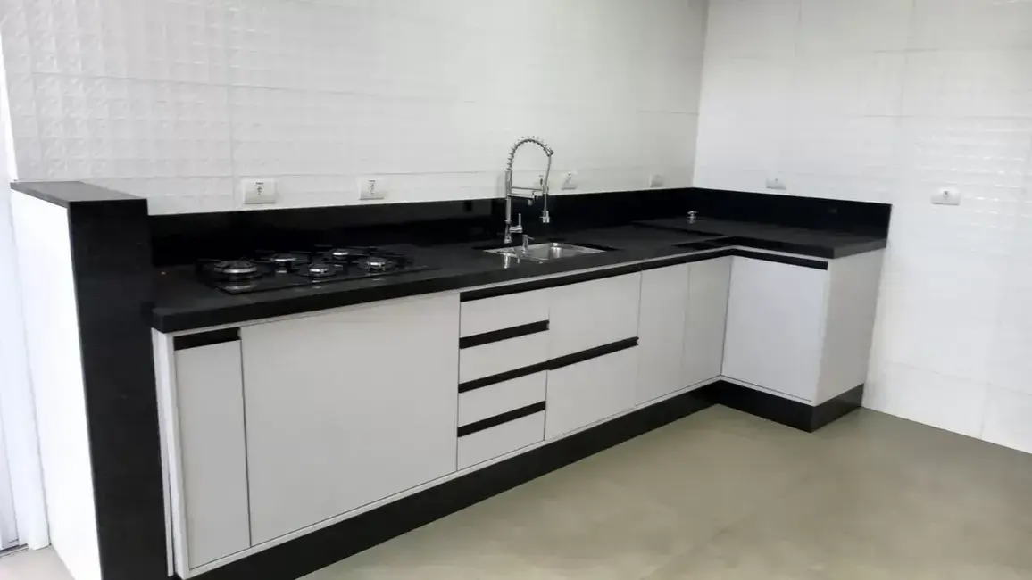 Foto 6 de Casa de Condomínio com 3 quartos à venda, 300m2 em Residencial Ouroville, Taubate - SP