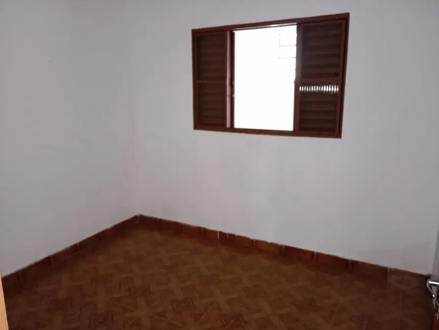 Foto 9 de Casa com 4 quartos à venda, 170m2 em Loteamento Jardim Imperial, Pindamonhangaba - SP
