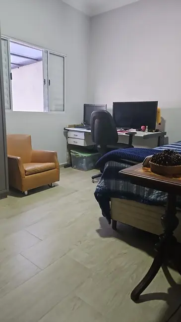Casa com 3 quartos à venda, 105m2 em Pindamonhangaba - SP - imagem 8 Foto 8 de Casa com 3 quartos à venda, 105m2 em Pindamonhangaba - SP