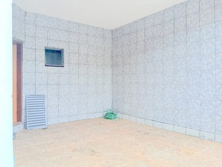 Foto 7 de Casa com 2 quartos para alugar, 130m2 em Aparecida - SP