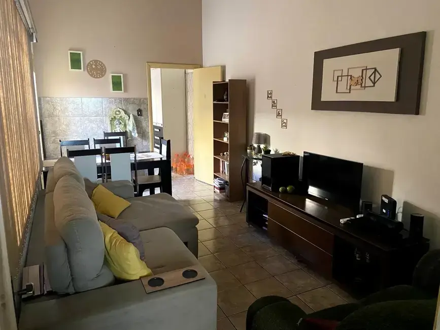 Foto 5 de Sobrado com 3 quartos à venda, 130m2 em Jardim Boa Vista, Pindamonhangaba - SP