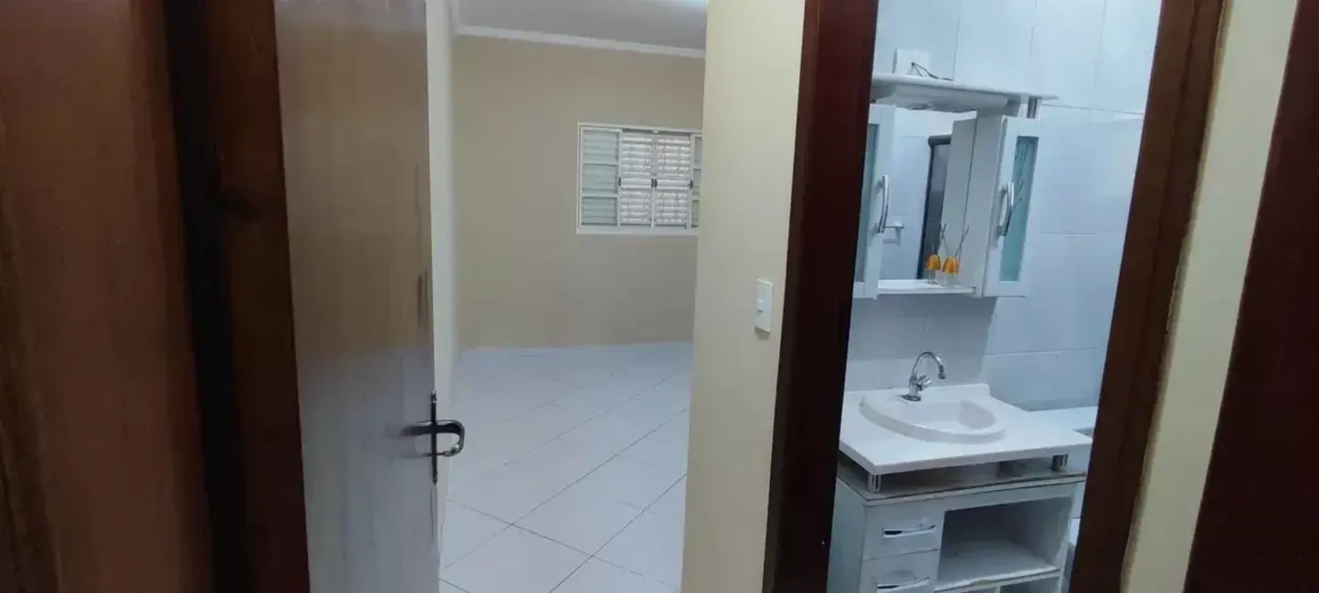 Foto 8 de Casa com 3 quartos à venda, 119m2 em Granjas Panorama, Taubate - SP