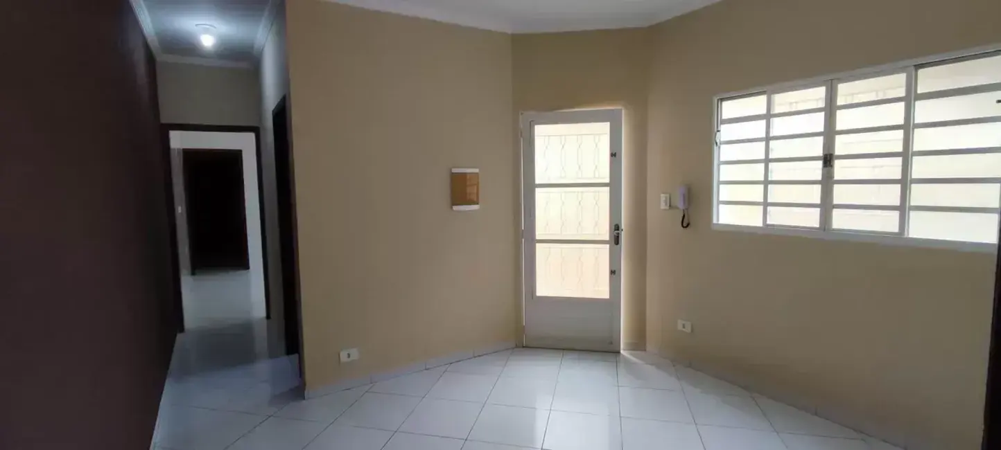 Foto 1 de Casa com 3 quartos à venda, 119m2 em Granjas Panorama, Taubate - SP