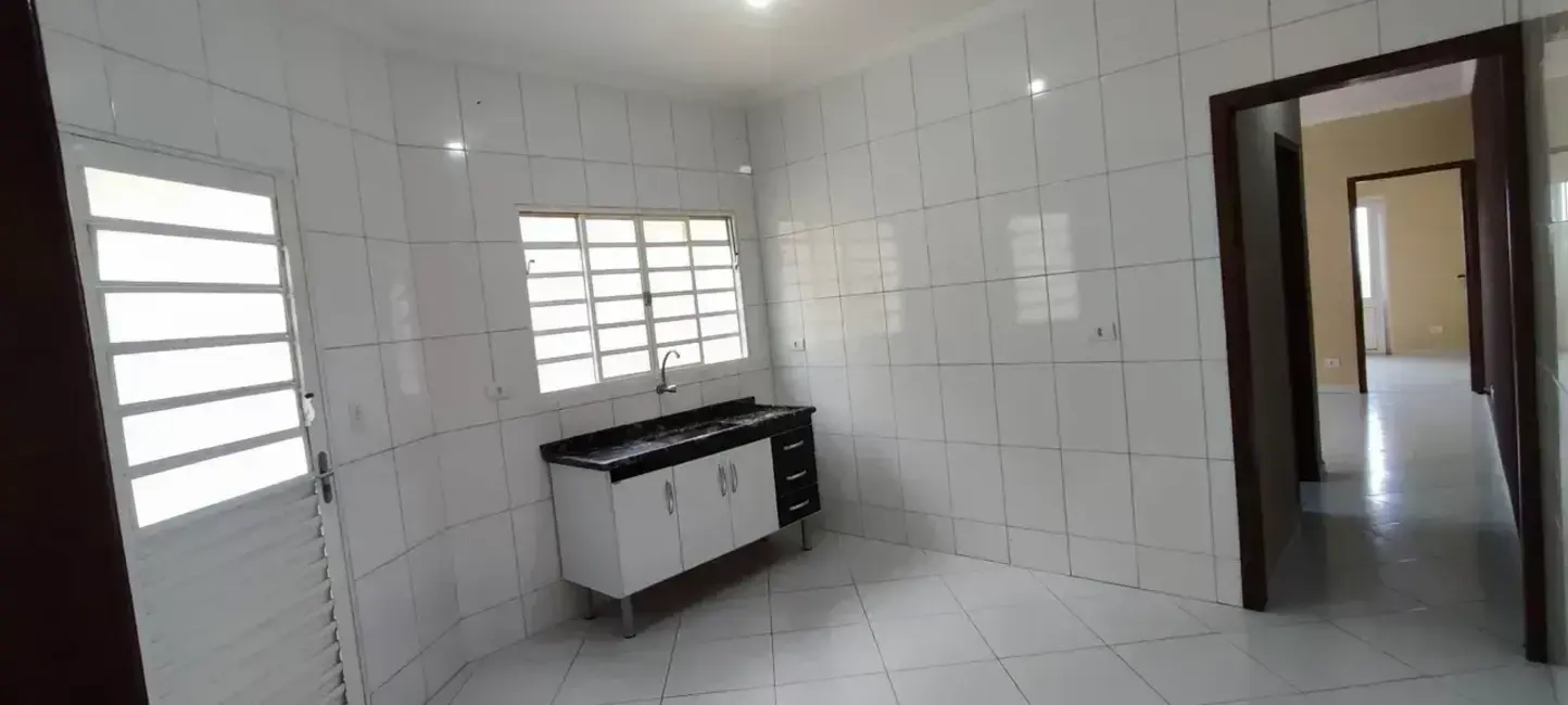Foto 4 de Casa com 3 quartos à venda, 119m2 em Granjas Panorama, Taubate - SP