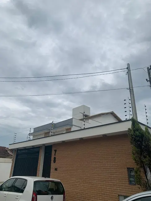 Foto 4 de Casa com 2 quartos para alugar, 150m2 em Centro, Pindamonhangaba - SP