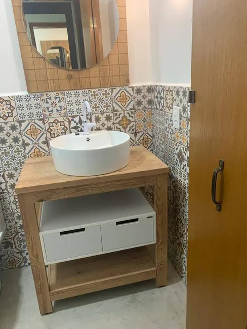 Foto 7 de Casa com 2 quartos para alugar, 150m2 em Centro, Pindamonhangaba - SP