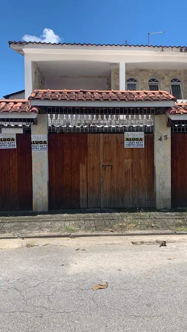 Foto 2 de Casa com 5 quartos para alugar, 200m2 em Chácara da Galega, Pindamonhangaba - SP