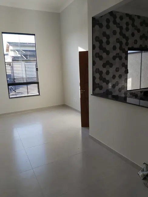 Foto 4 de Casa com 2 quartos à venda, 68m2 em Jardim Hípica Pinheiro, Taubate - SP
