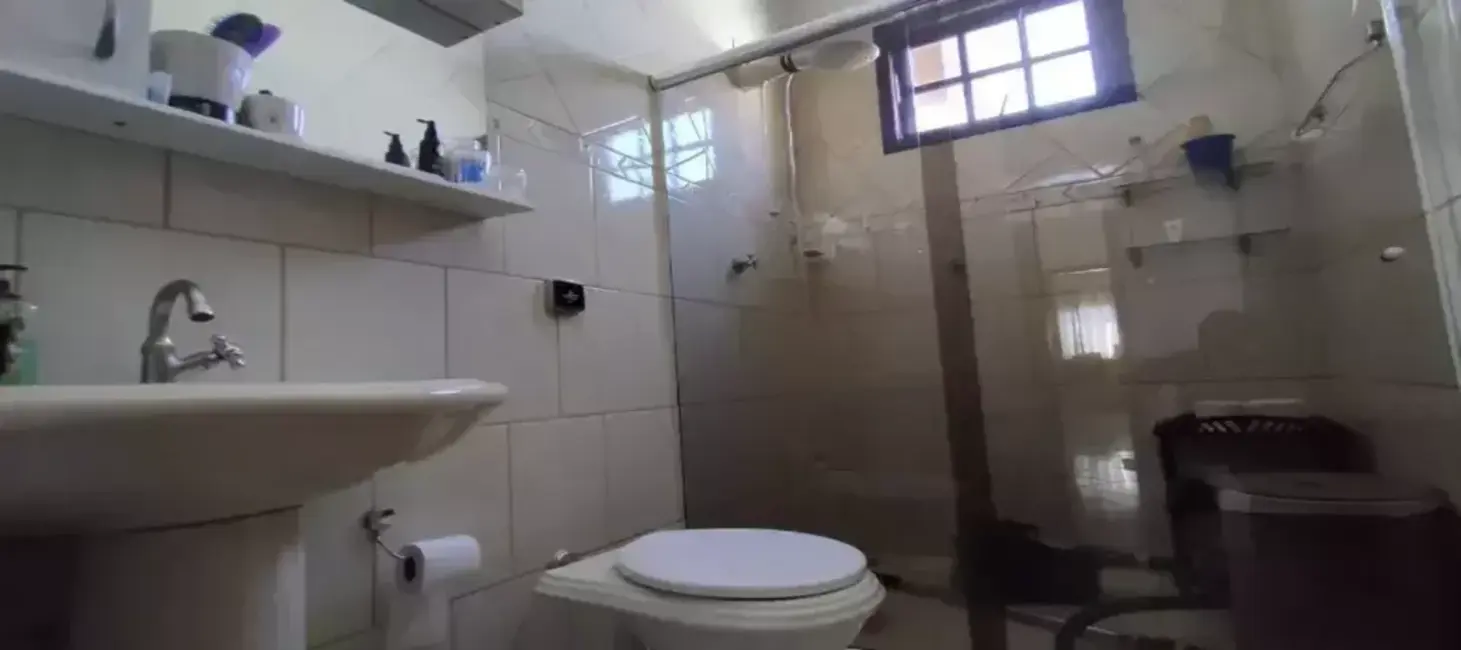 Foto 4 de Casa com 3 quartos à venda, 138m2 em Jardim Maria Emília, Pindamonhangaba - SP