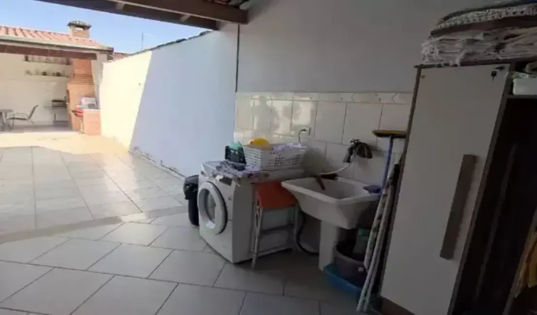 Foto 8 de Casa com 3 quartos à venda, 138m2 em Jardim Maria Emília, Pindamonhangaba - SP