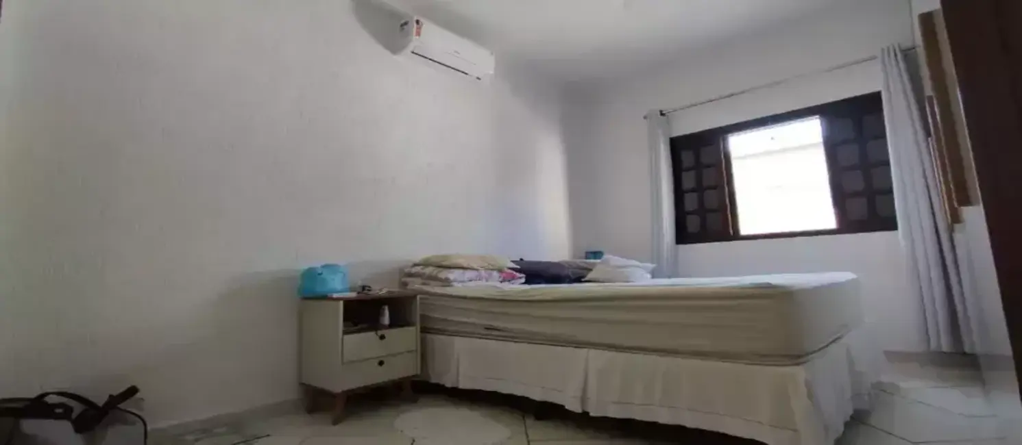 Foto 6 de Casa com 3 quartos à venda, 138m2 em Jardim Maria Emília, Pindamonhangaba - SP