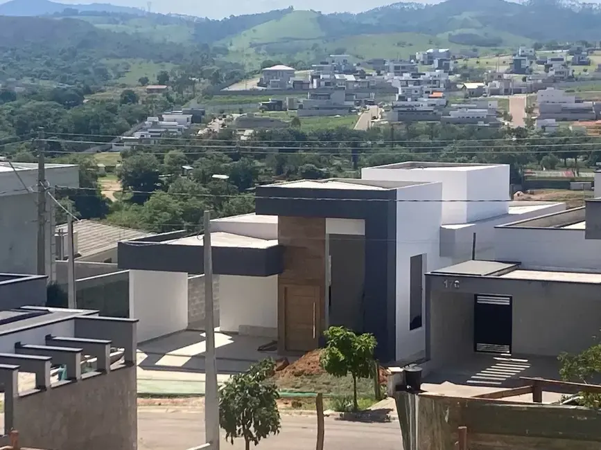 Foto 1 de Casa de Condomínio com 3 quartos à venda, 130m2 em Monte Belo, Taubate - SP