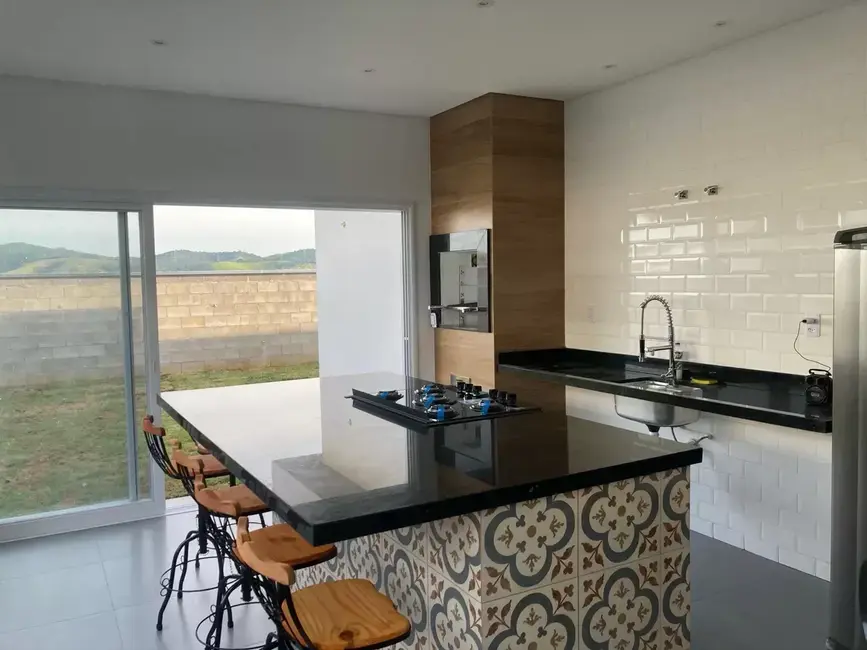 Foto 6 de Casa de Condomínio com 3 quartos à venda, 130m2 em Monte Belo, Taubate - SP