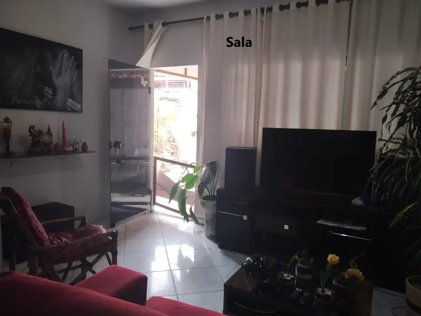 Foto 2 de Casa à venda, 75m2 em Residencial Mombaça I, Pindamonhangaba - SP