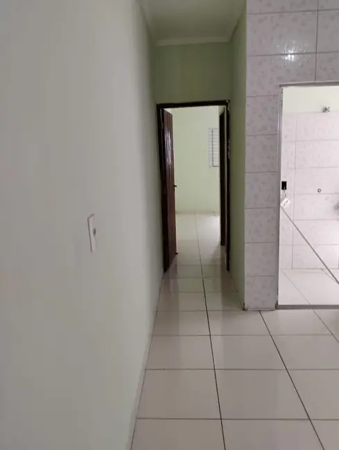 Foto 8 de Casa com 2 quartos à venda, 64m2 em Residencial Estoril, Taubate - SP
